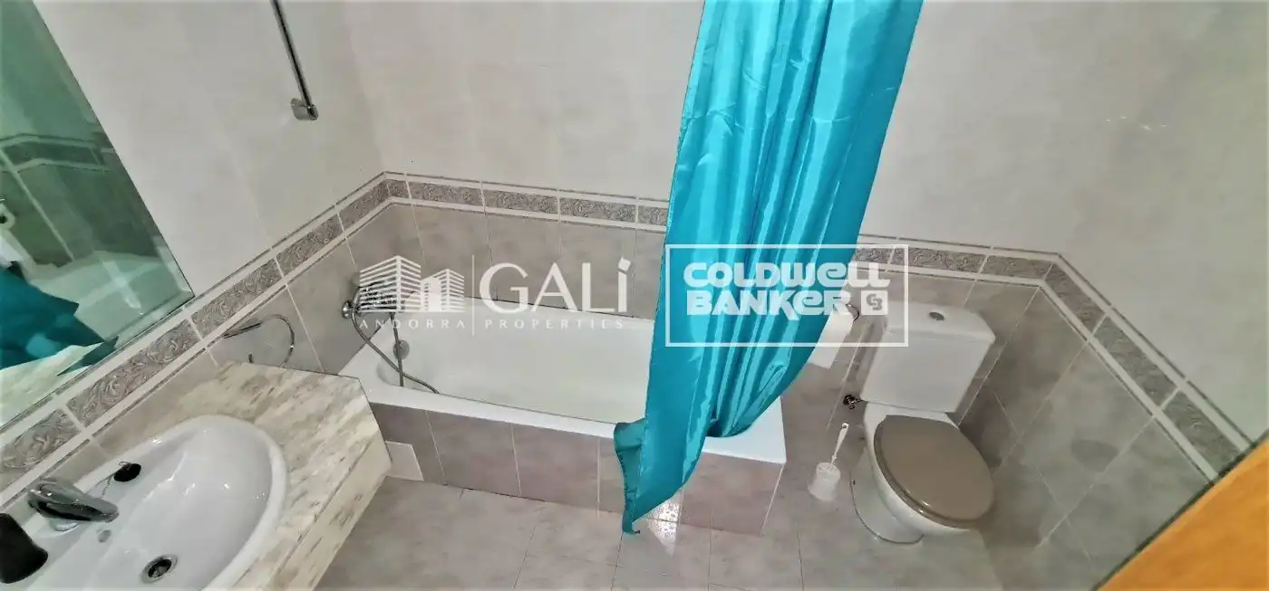 Piso con terraza en venta en Carretera general 5 43, imagen 15