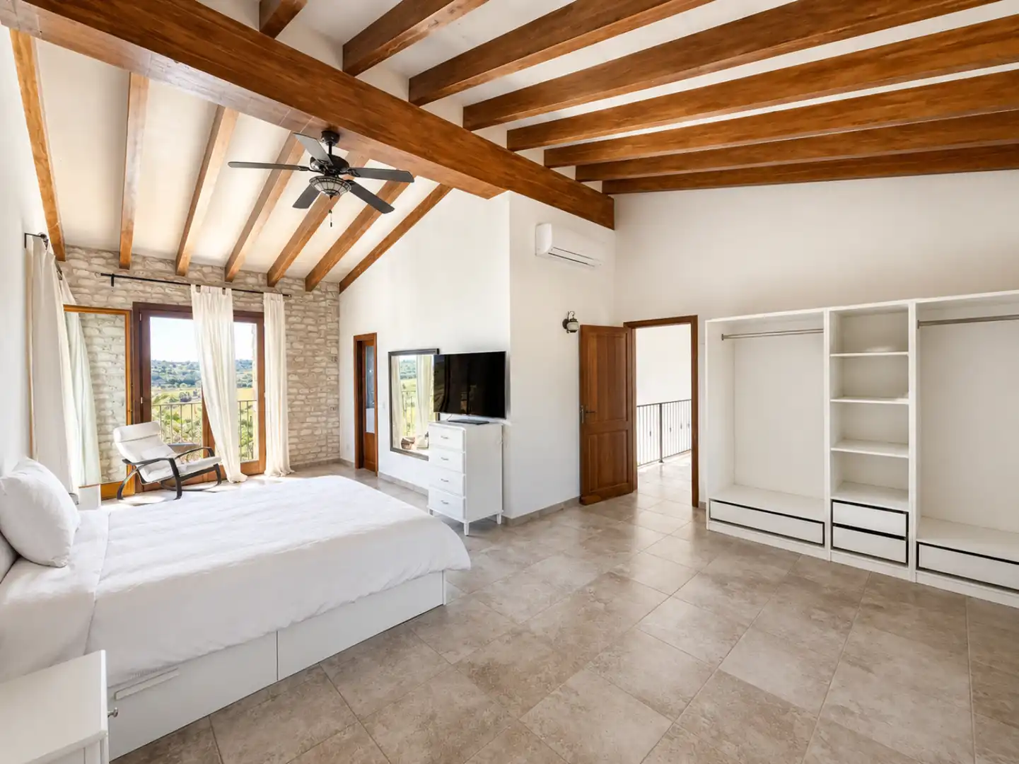 Dormitori de Casa o xalet en venda en Lloret de Vistalegre amb Aire condicionat, Terrassa i Piscina