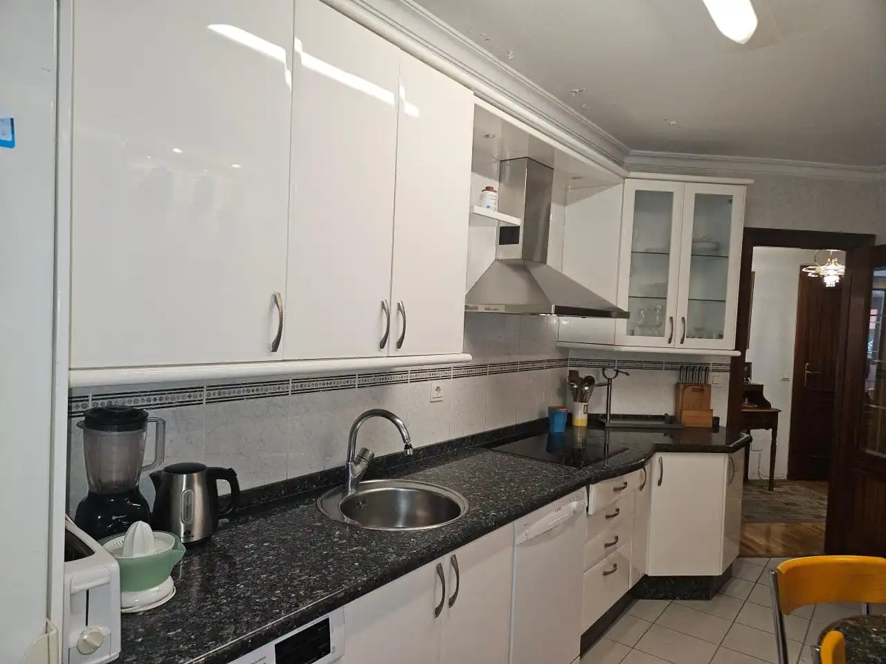 Cocina de Piso en venta en León Capital  con Calefacción, Trastero y Amueblado