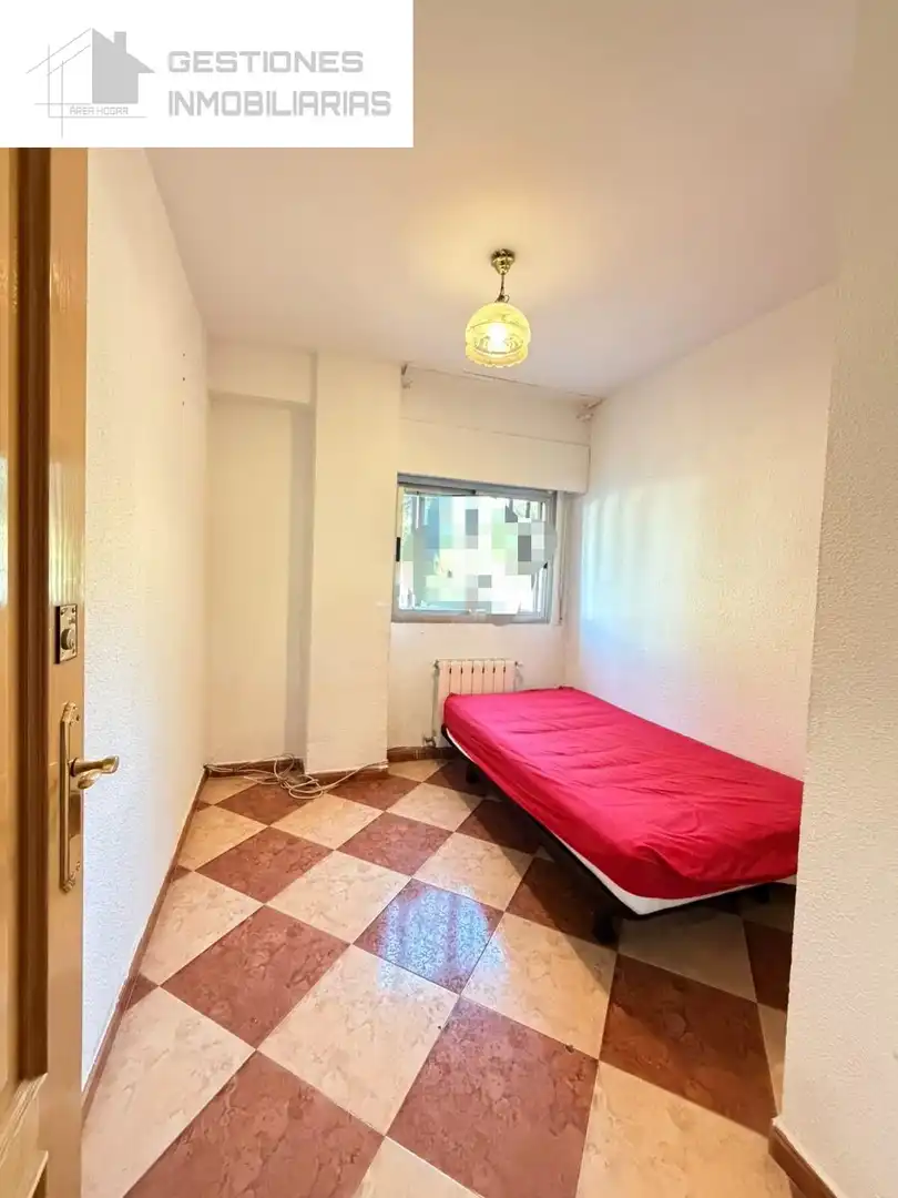 Bedroom of Flat for sale in Madrid  with Heating