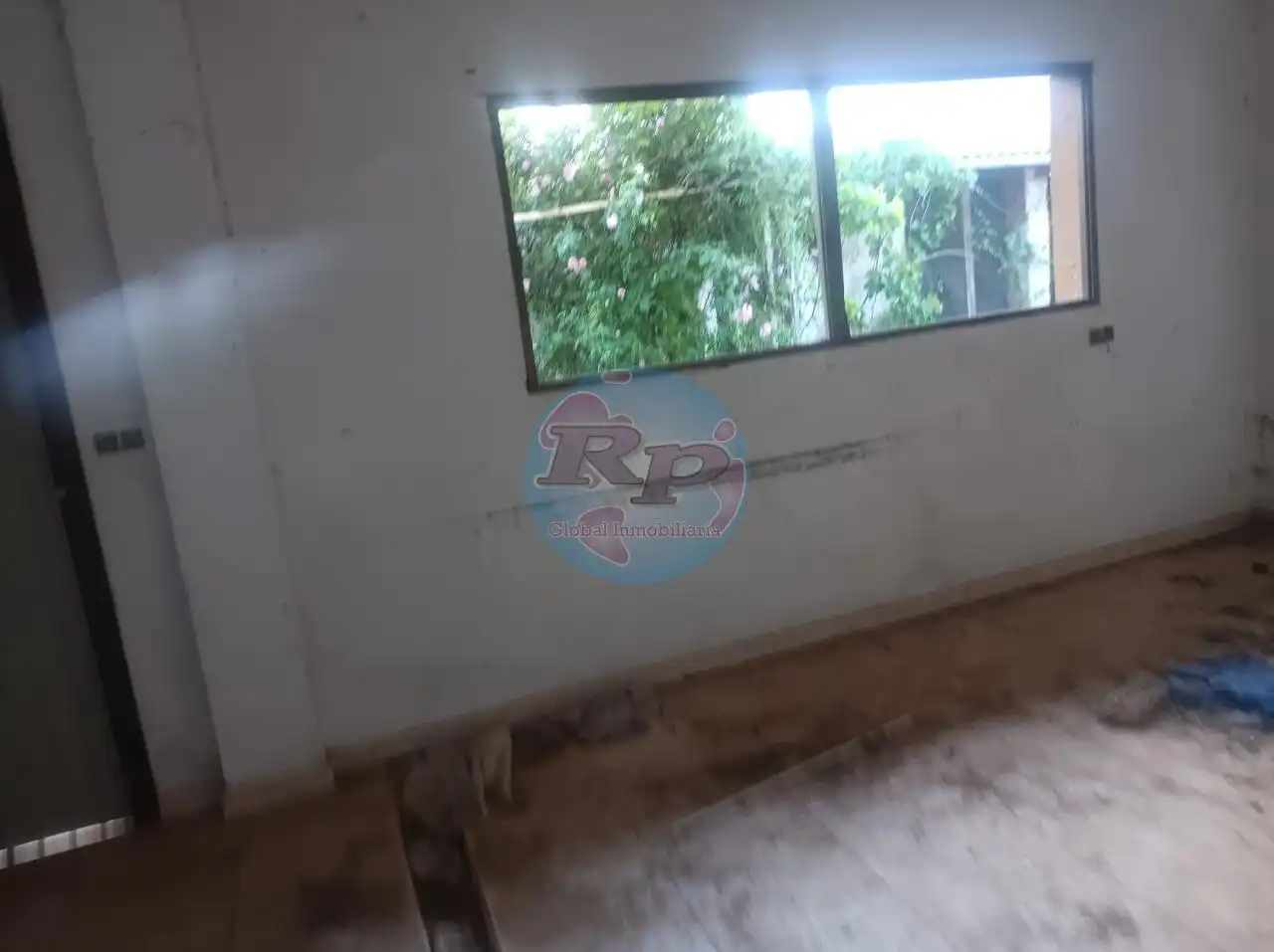 Casa o xalet en venda en Alija del Infantado amb Jardí privat