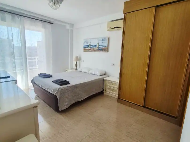 Appartement compact avec piscine à vendre à Carrer de Viladomat 6, imagen 6