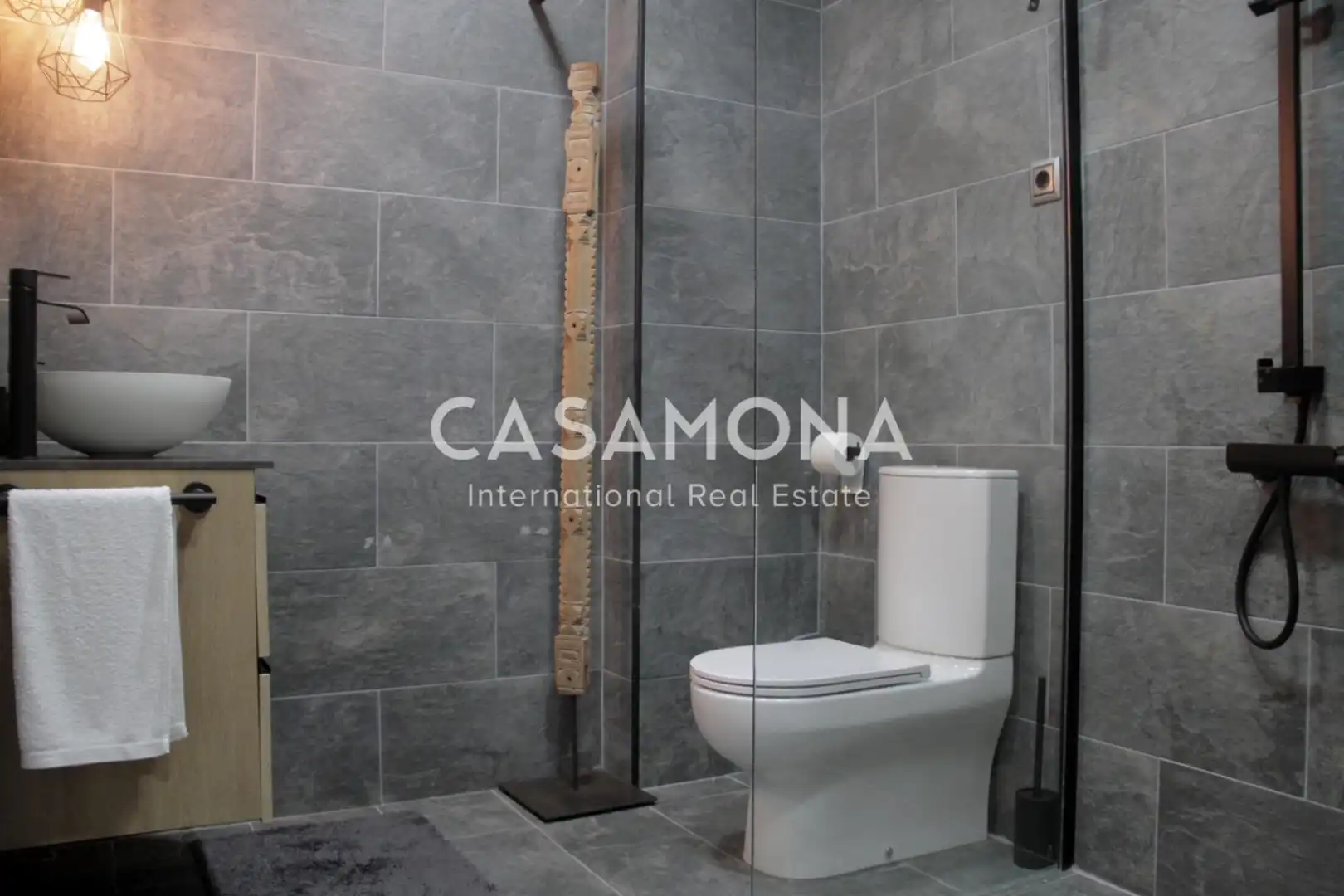 Badezimmer von Wohnungen zur Miete in Barcelona mit Klimaanlage, Heizung und Terrasse