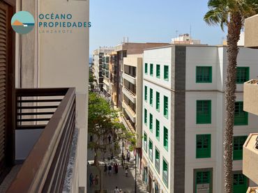 Appartamento con balcone in vendita a Calle León y Castillo