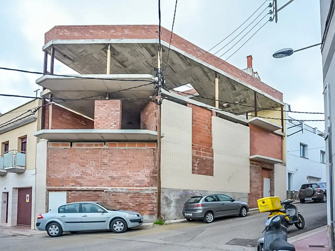 Residential with lift for sale in Carrer de Cabanyes 83