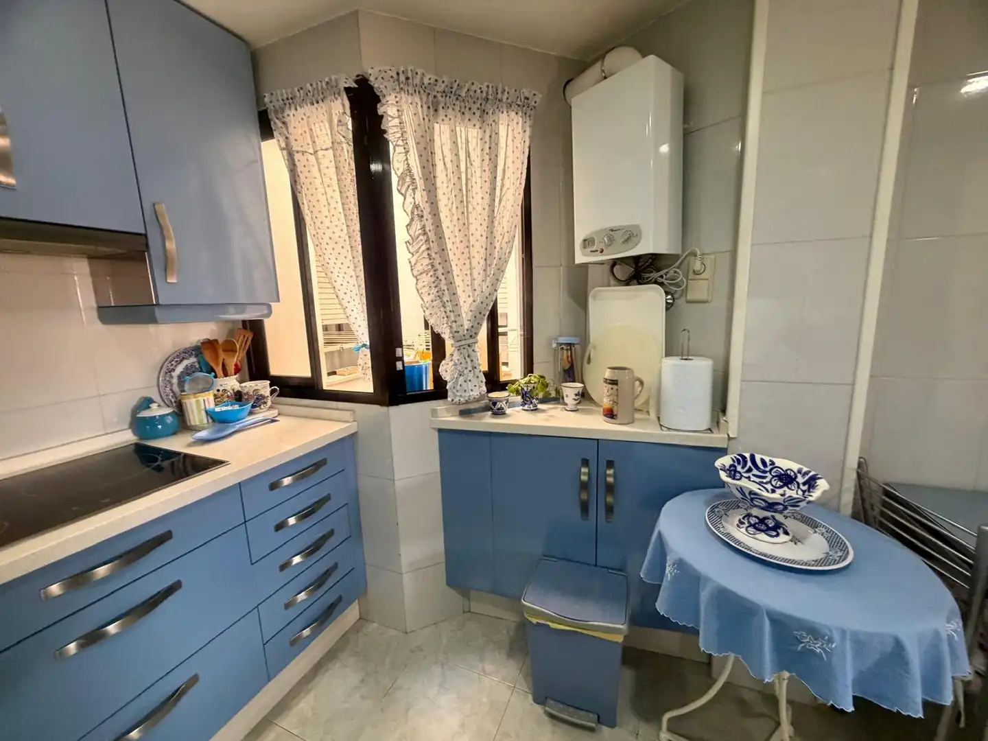 Küche von Wohnung zum Verkauf in Águilas mit Terrasse, Abstellraum und Möbliert