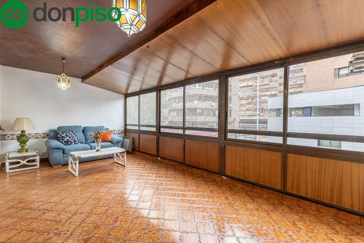 Exterior view of Flat for sale in  Granada Capital  with Terrace