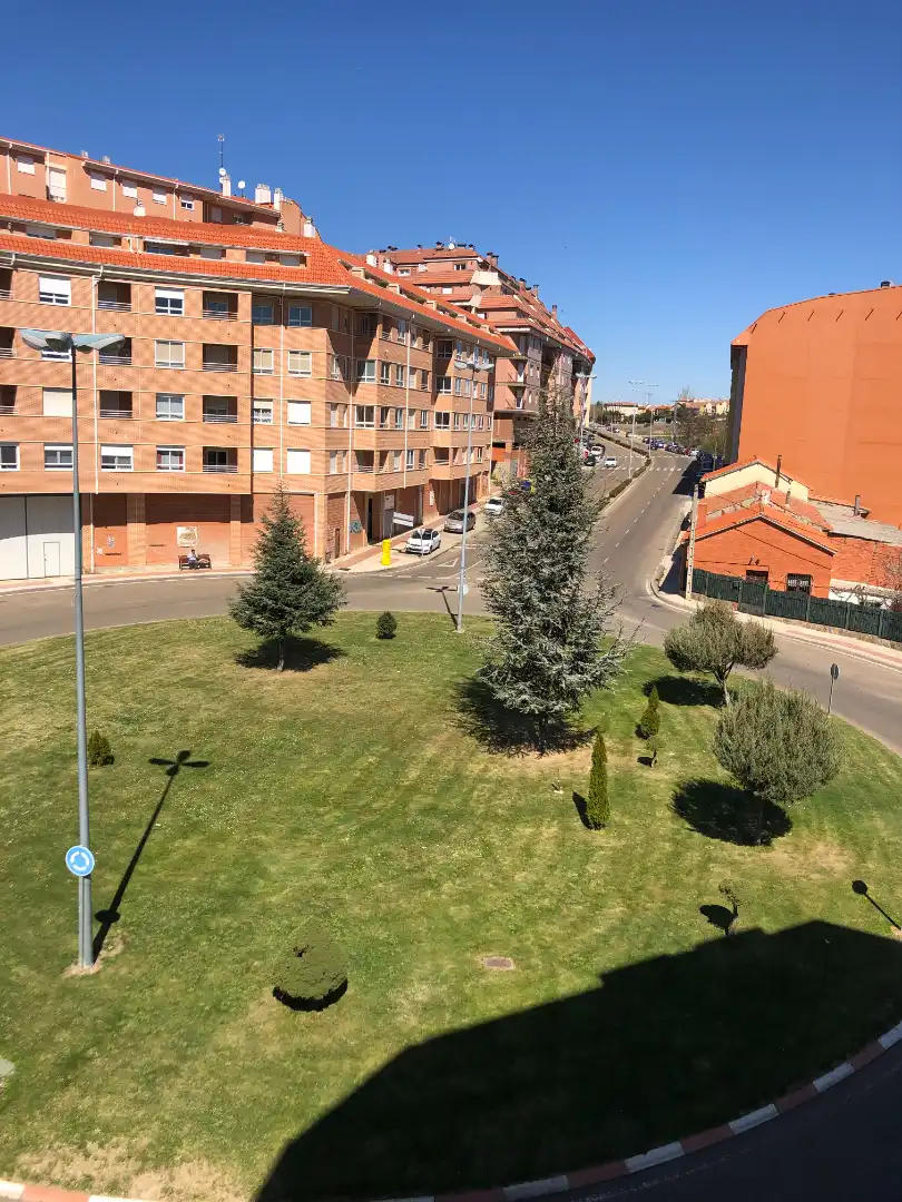 Exterior view of Flat for rent in Benavente  with Heating, Terrace and Storage room