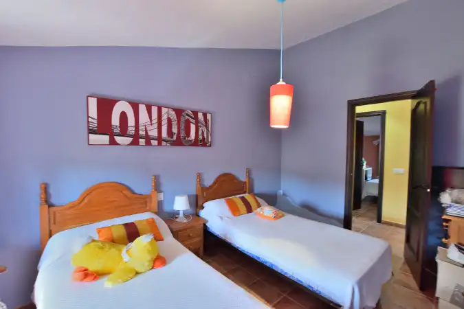 Habitación de Finca rústica en venta en Arriate con Jardín privado, Terraza y Piscina
