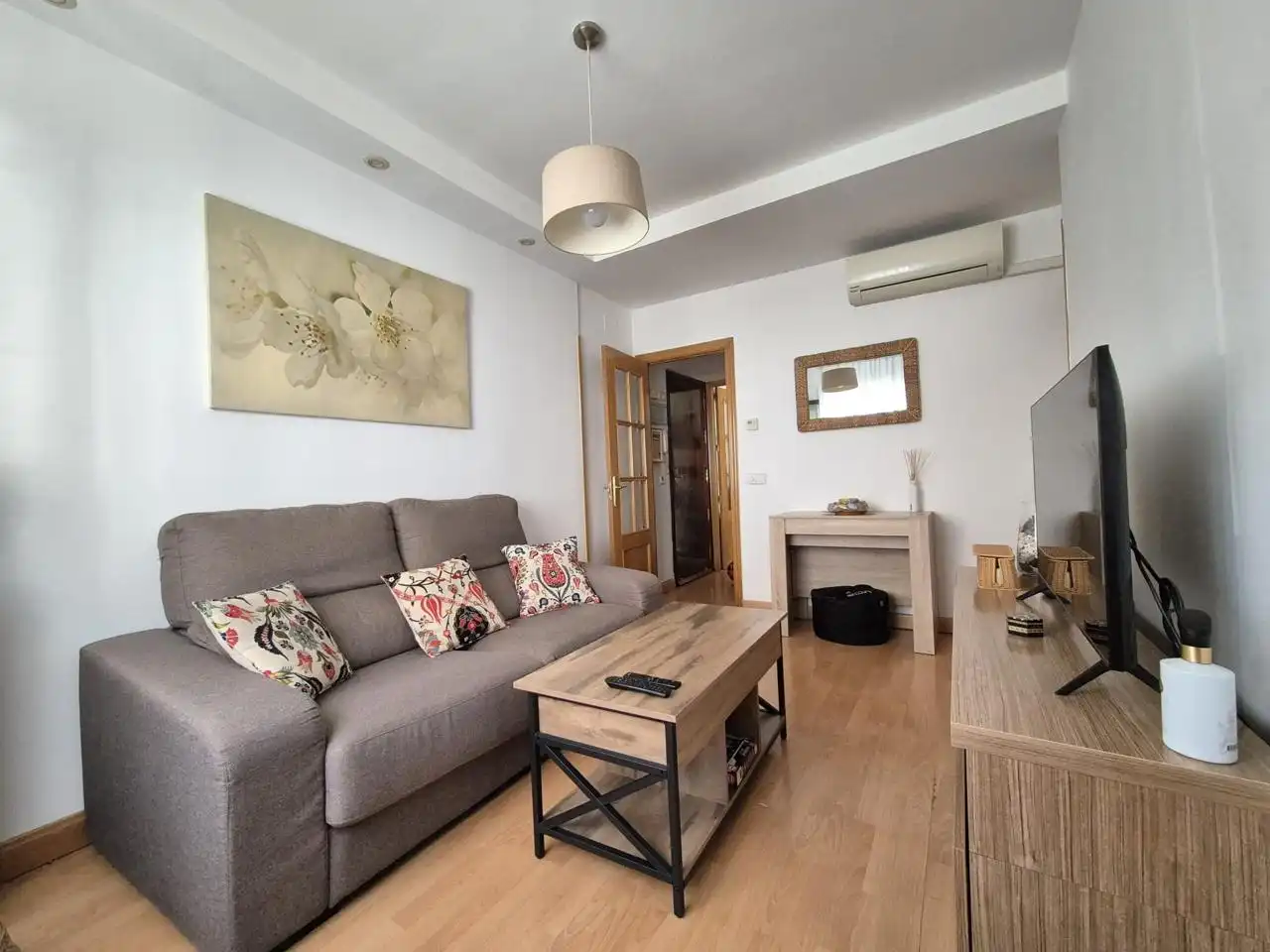 Living room of Ground floor for sale in Madrid