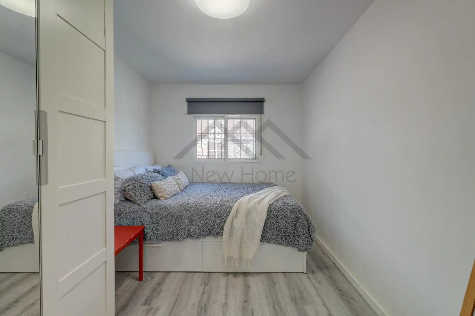 Bedroom of Houses for sale in La Pobla de Vallbona  with Air Conditioner, Heating and Private garden