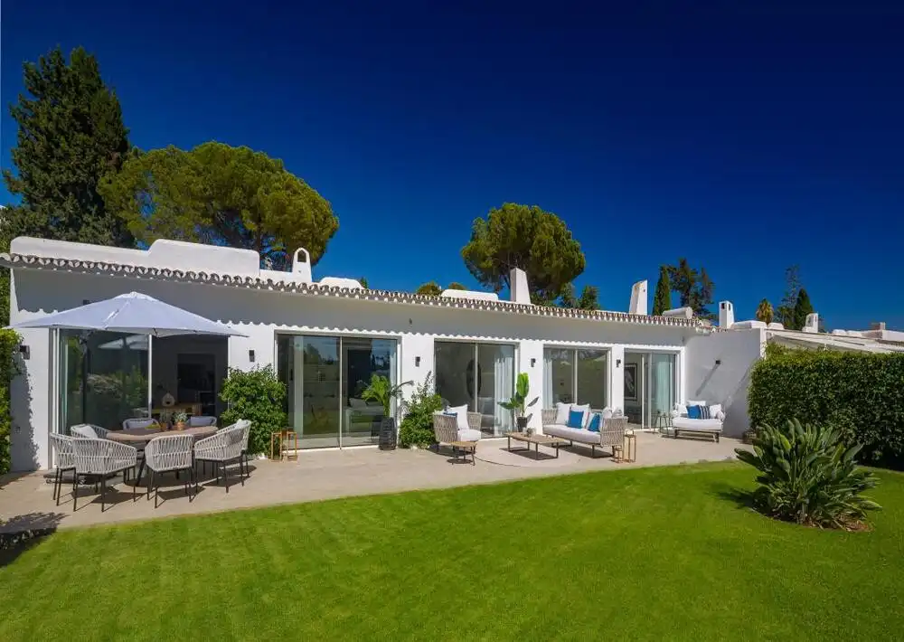 Maison avec piscine à vendre à LEVANTE-NVA AND ALOHA 9