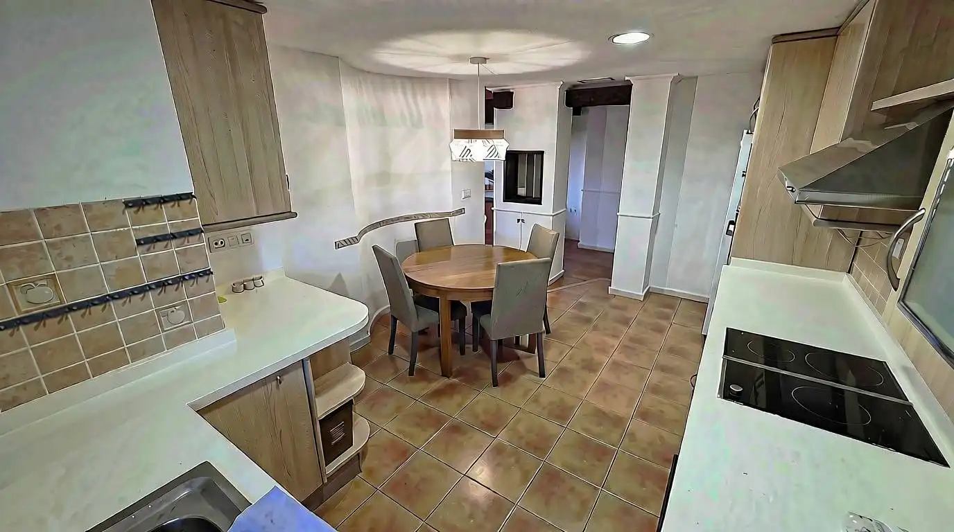 Appartamento con terrazza in affitto a Avenida ENRIQUE DARIES ALCALDE, imagen 4