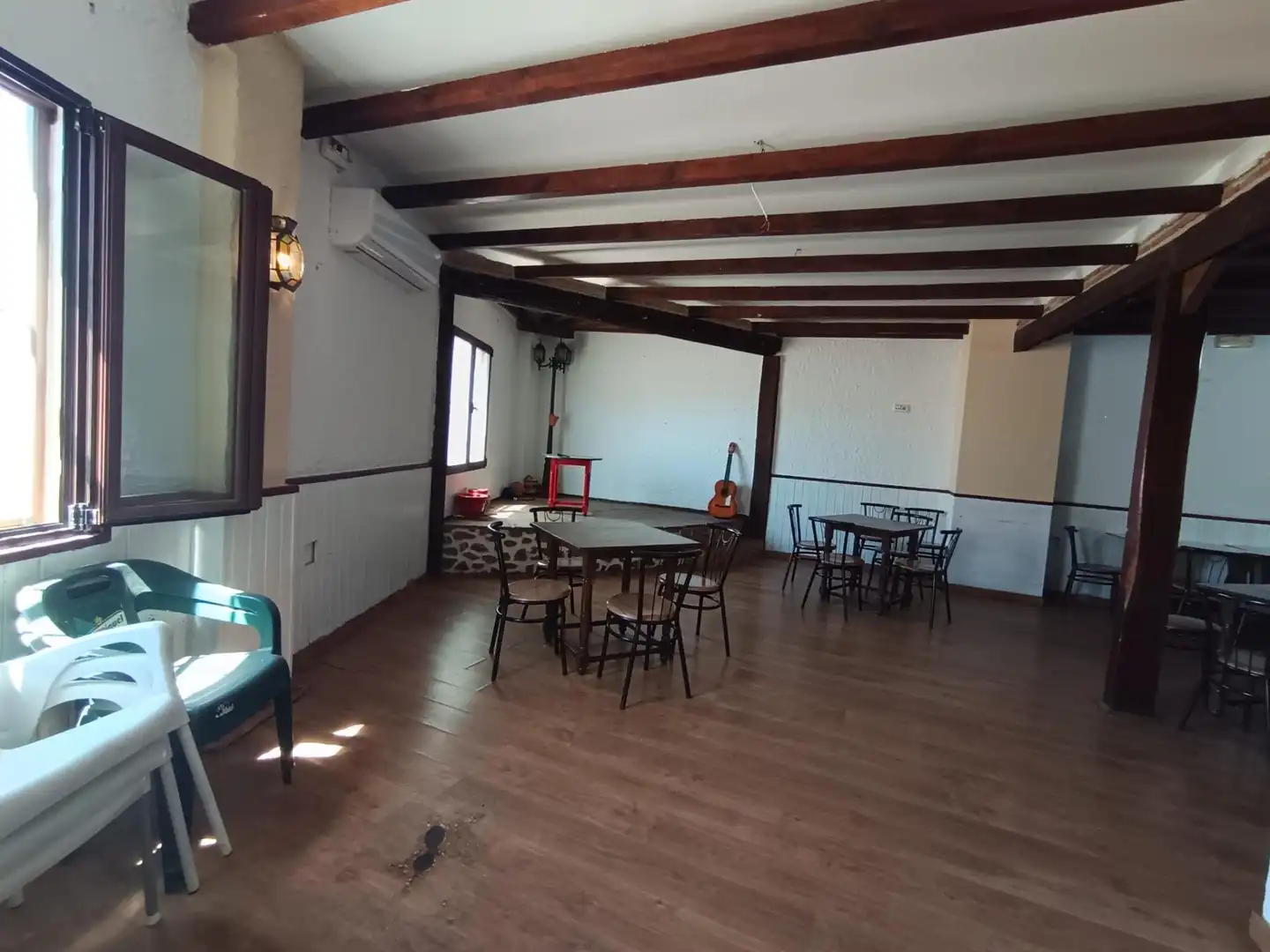 Comedor de Local de alquiler en Canillas de Aceituno con Aire acondicionado y Amueblado