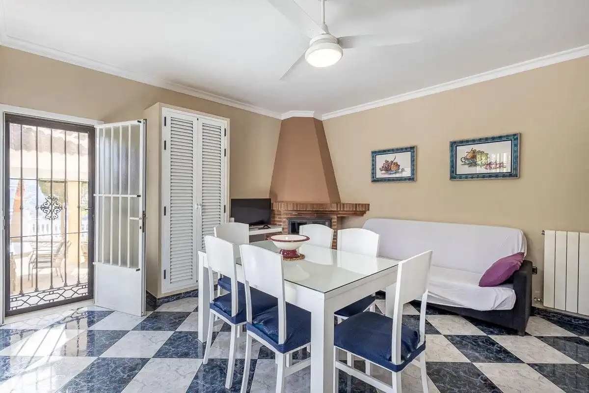 Comedor de Casa o chalet en venta en Ítrabo con Calefacción, Jardín privado y Terraza