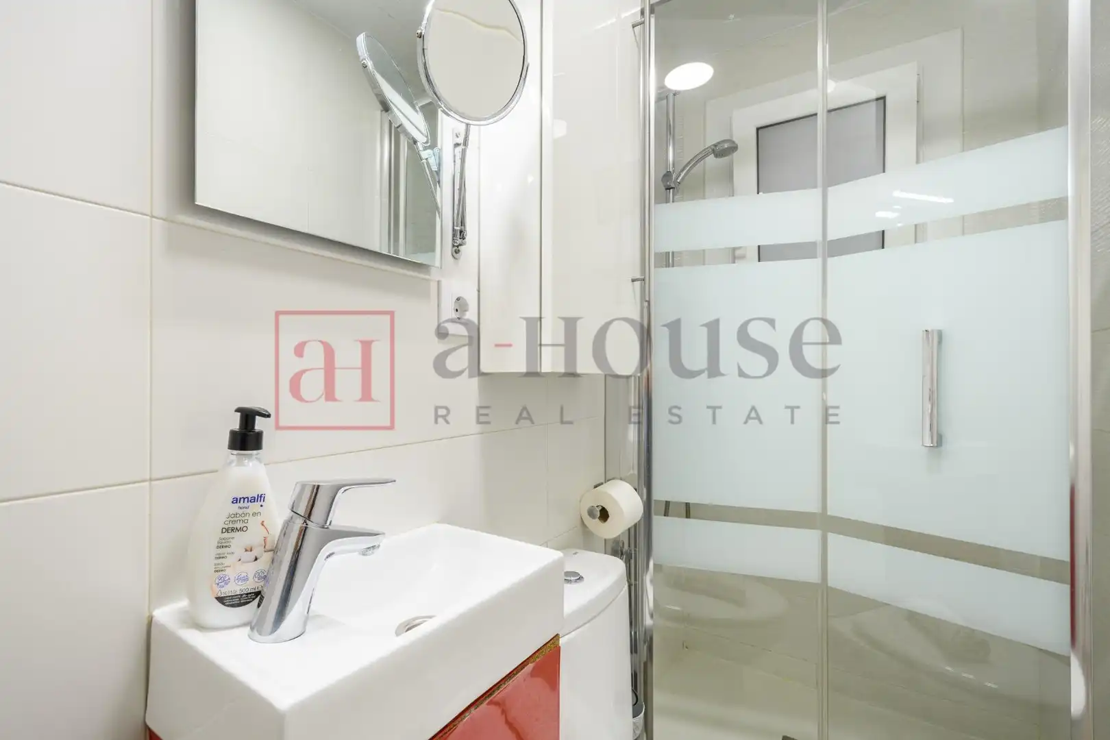 Piso con balcón en venta en Avenida de Josep Tarradellas, imagen 28