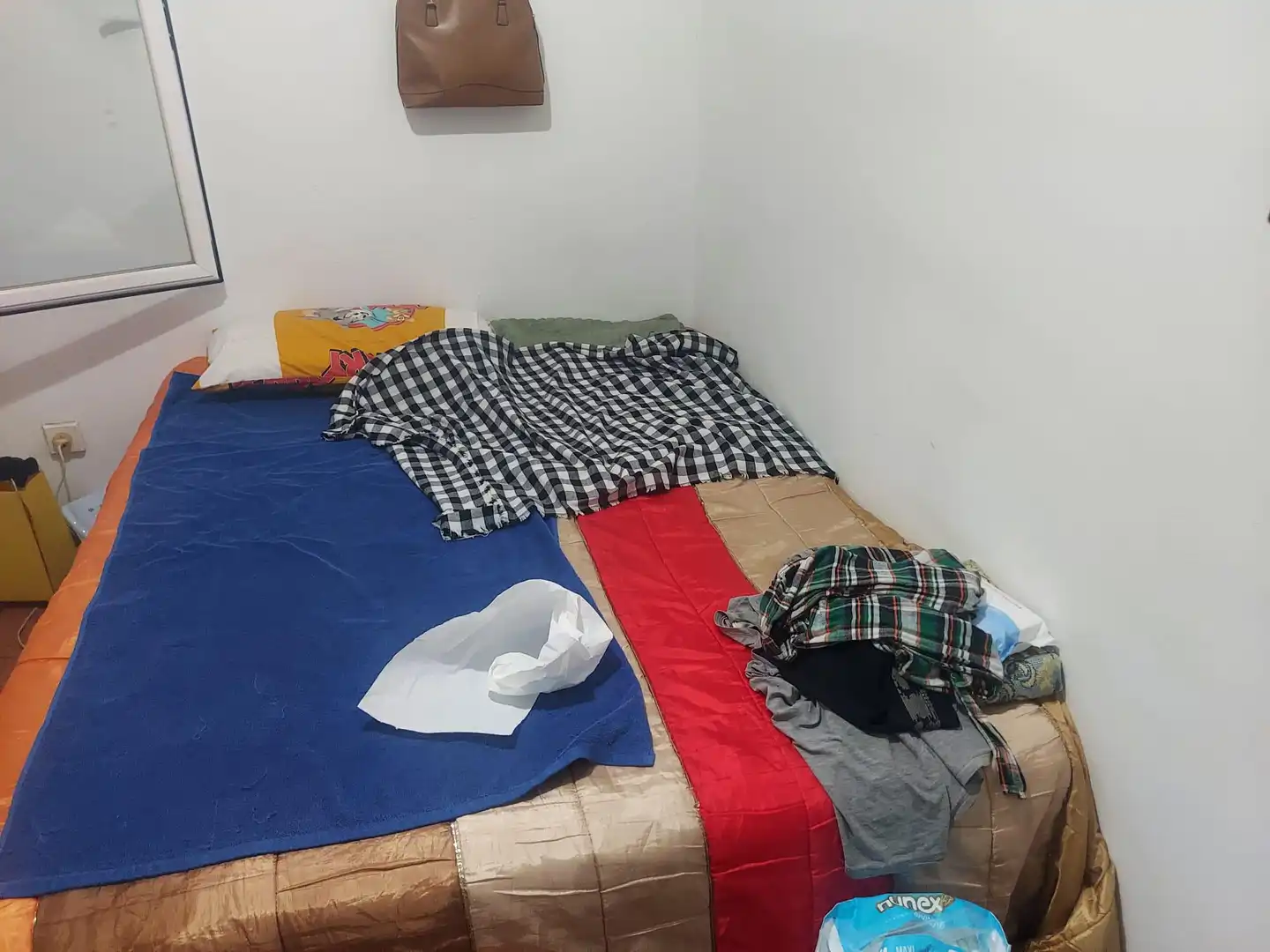 Schlafzimmer von Wohnung zum Verkauf in Salt mit Balkon
