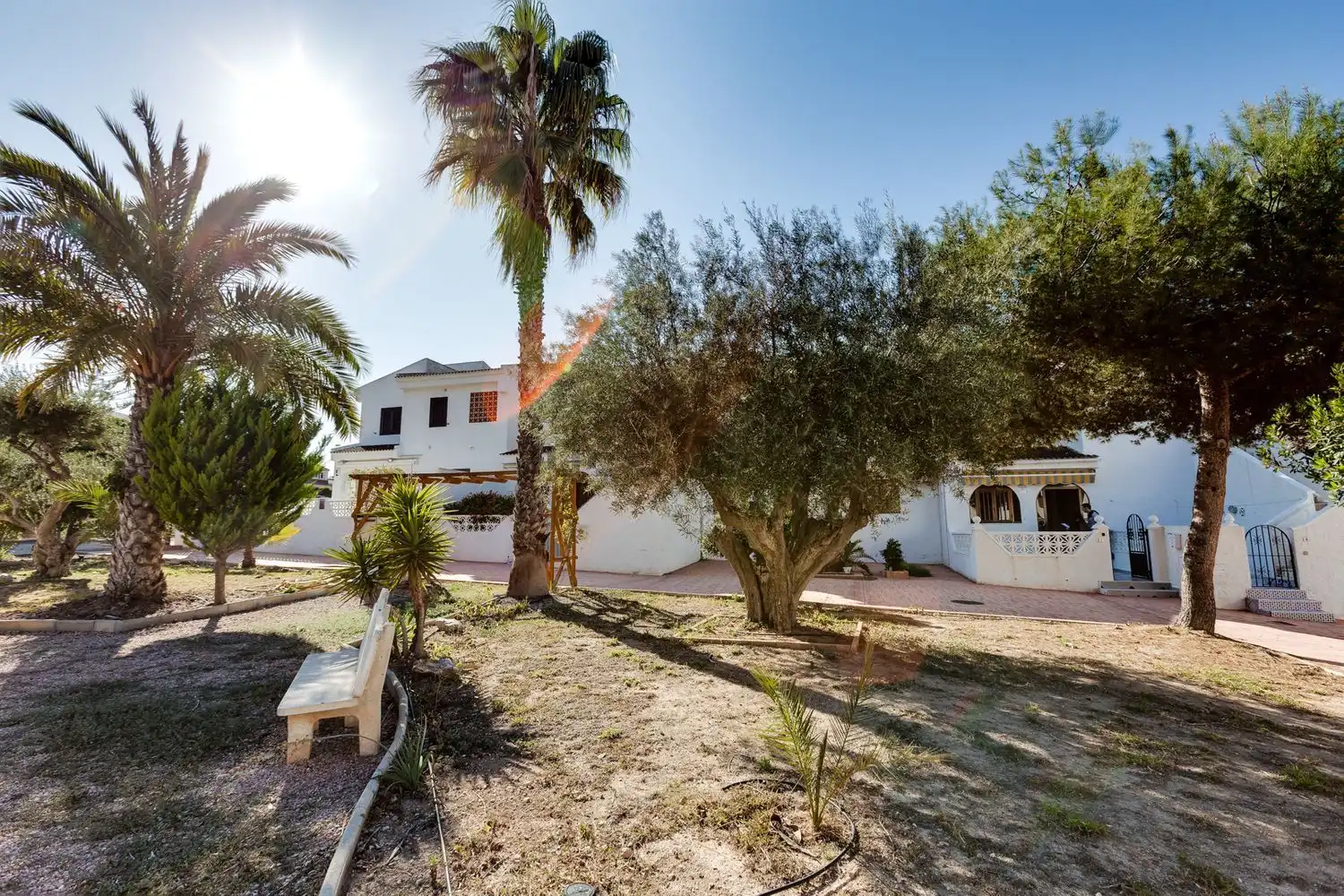 Vista exterior de Casa o chalet de alquiler en Pilar de la Horadada con Aire acondicionado, Calefacción y Jardín privado