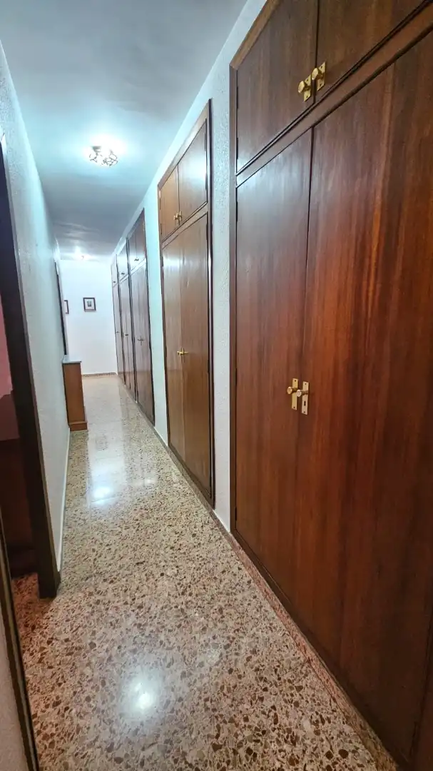 Flat for sale in Valencia  with Air Conditioner, Heating and Balcony