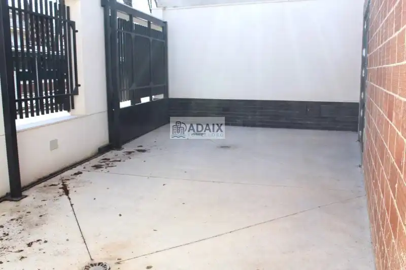 Local comercial de lloguer a Tomelloso, imagen 2