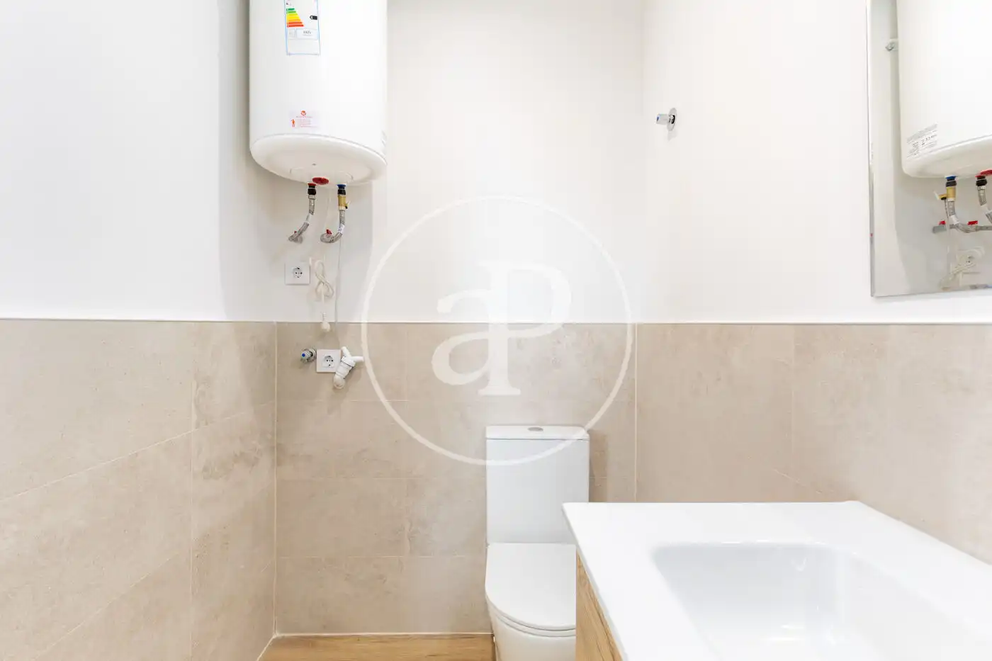 Baño de Loft en venta en Cerdanyola del Vallès con Calefacción, Terraza y Trastero
