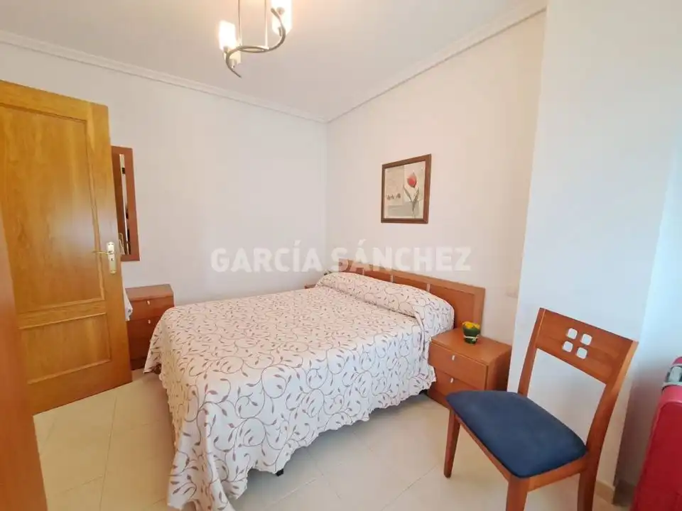Habitación de Apartamento en venta en Boiro con Amueblado, Horno y Lavadora