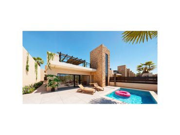 Chalet con balcón en venta en Bolnuevo