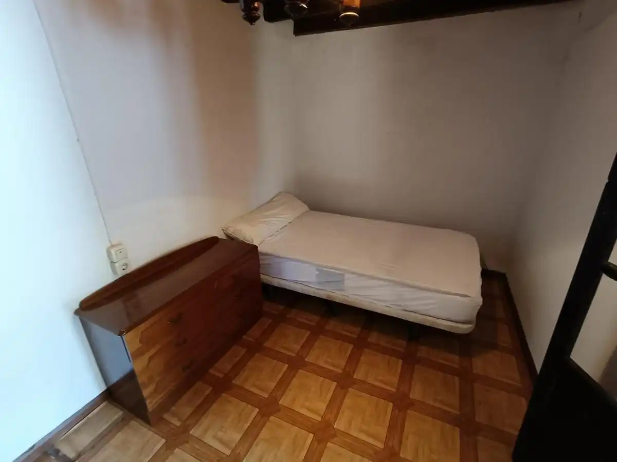 Schlafzimmer von Einfamilien-Reihenhaus zum Verkauf in Llanes mit Terrasse, Abstellraum und Möbliert