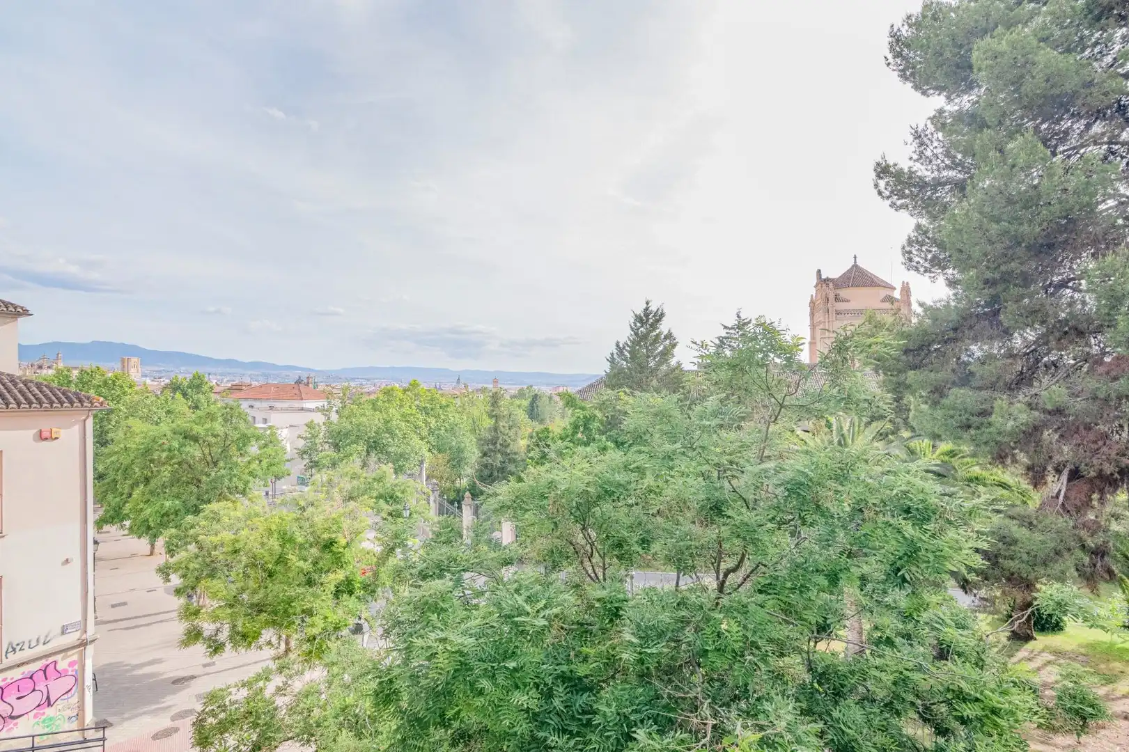Außenansicht von Wohnung zur Miete in Granada mit Möbliert und Alarm