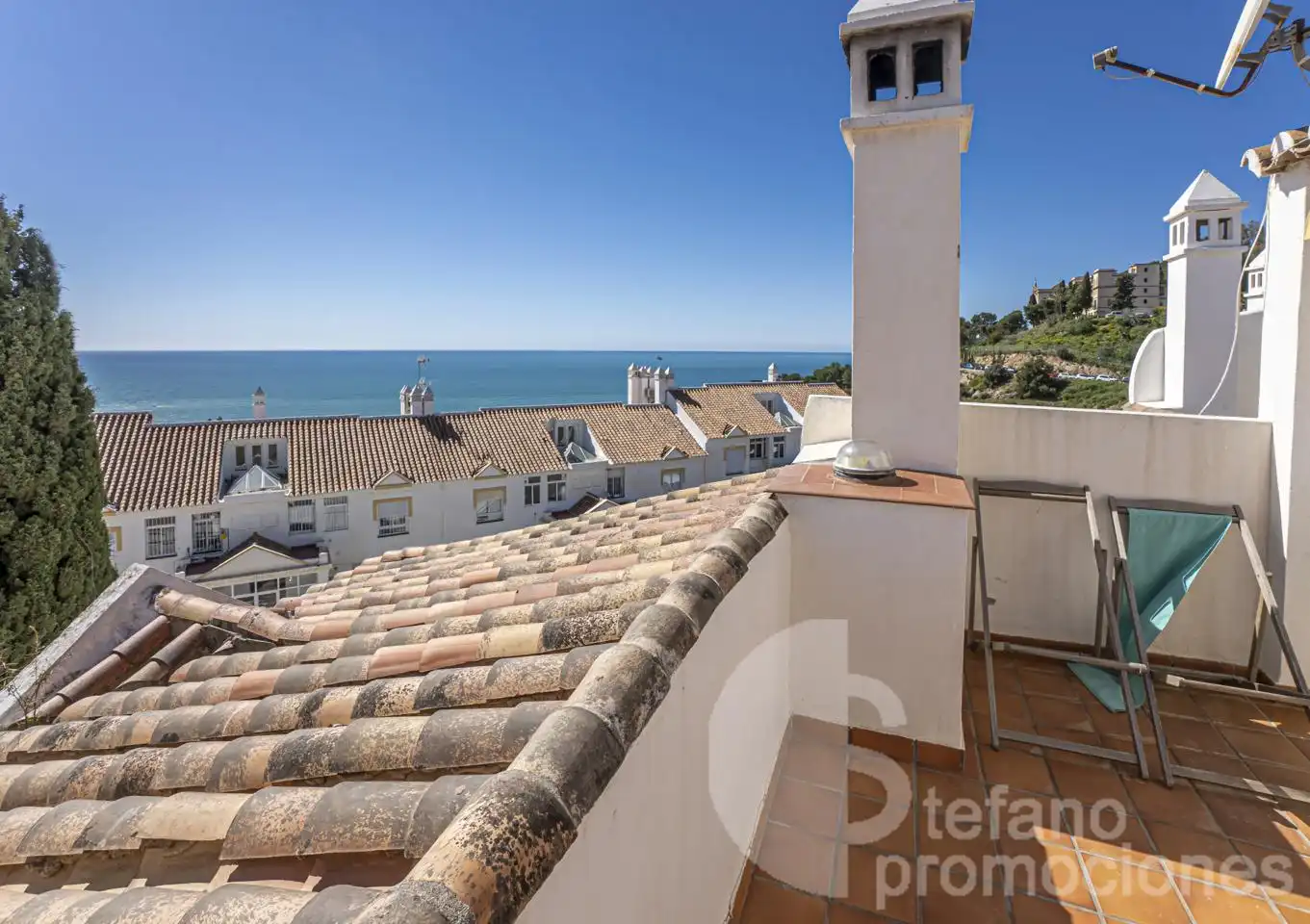 Exterior view of Detached homes for sale in Málaga  with Air Conditioner, Parquet flooring and Terrace