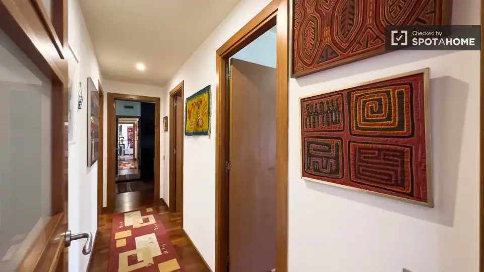 Room in Provençals del Poblenou