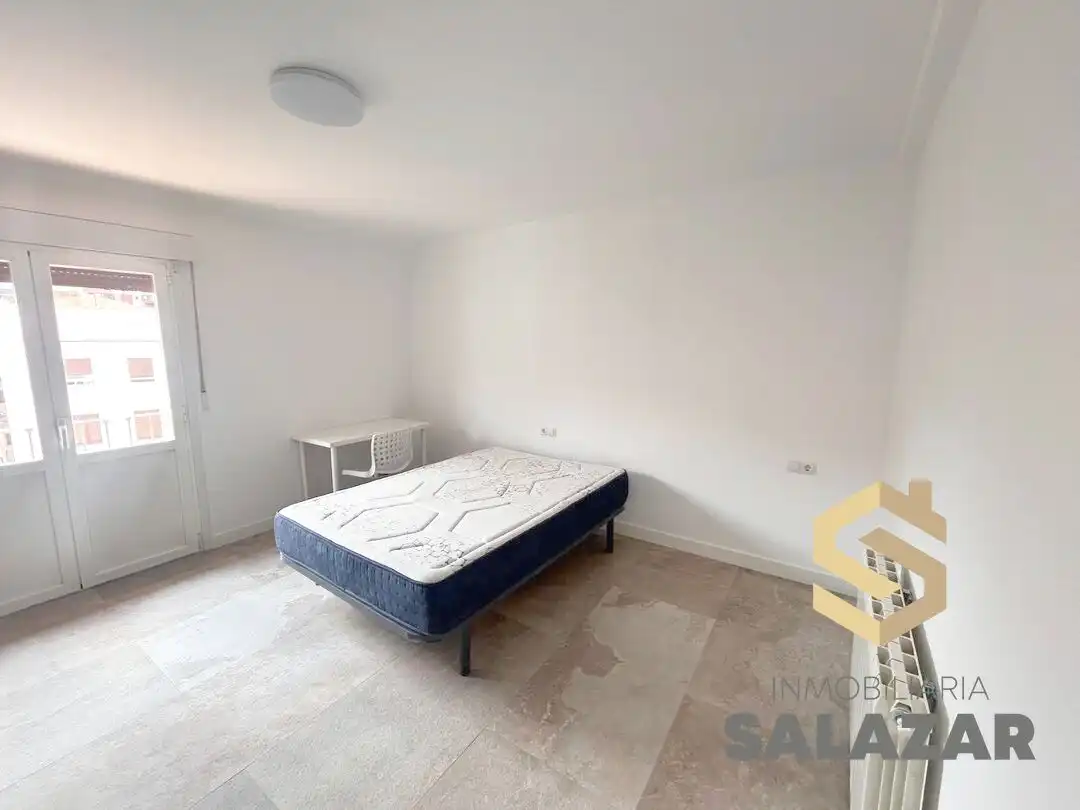 Habitación de Piso de alquiler en Bilbao  con Calefacción