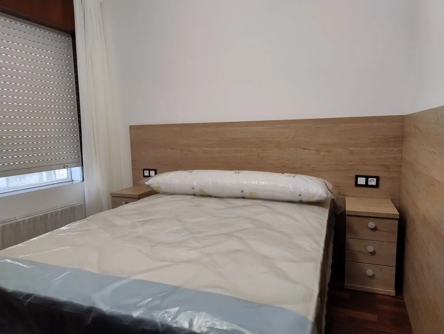 Bedroom of Flat for rent in Santiago de Compostela   with Heating, Furnished and Oven