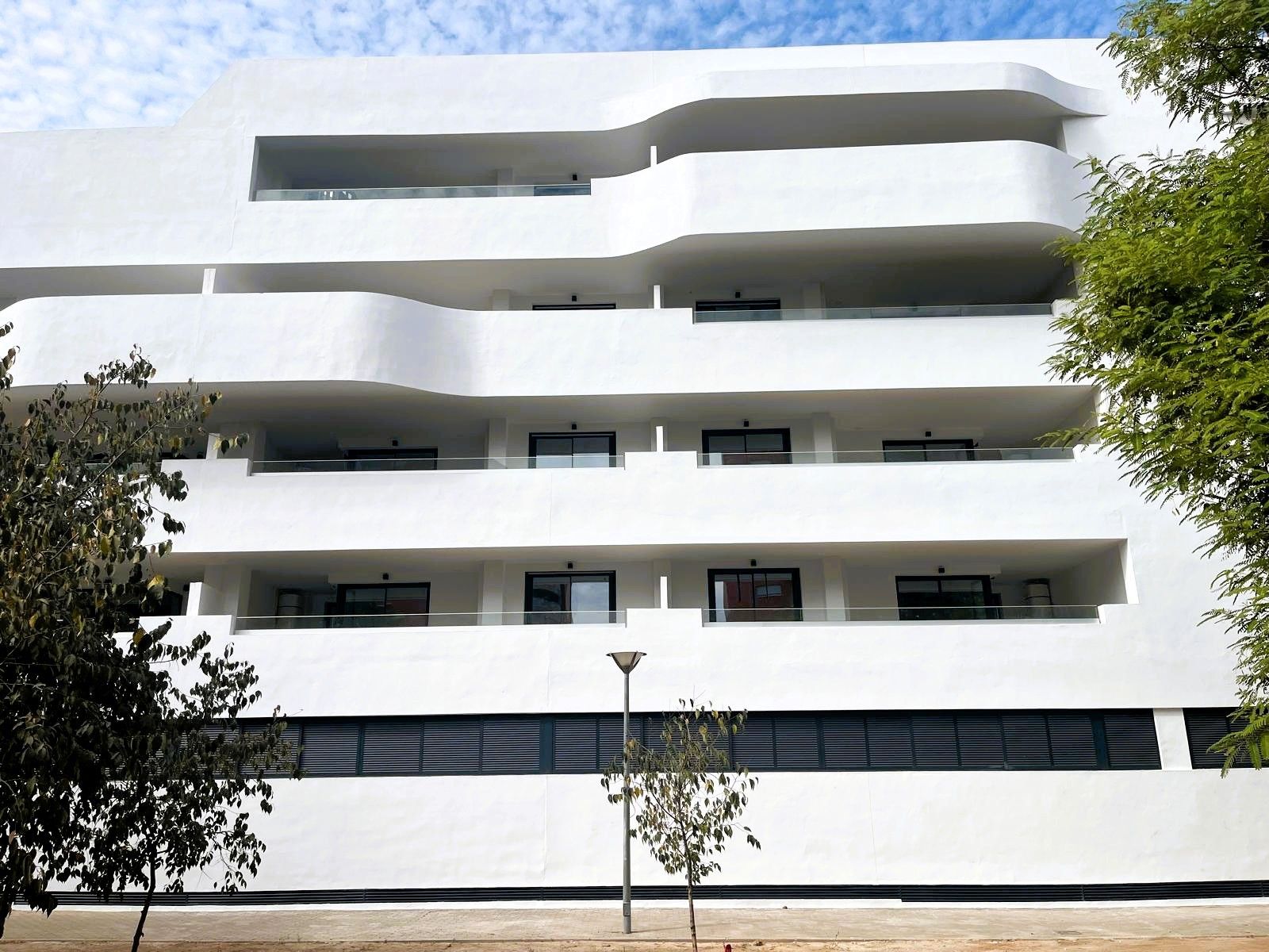 Exterior view of Apartment for sale in  Sevilla Capital  with Air Conditioner, Terrace and Storage room