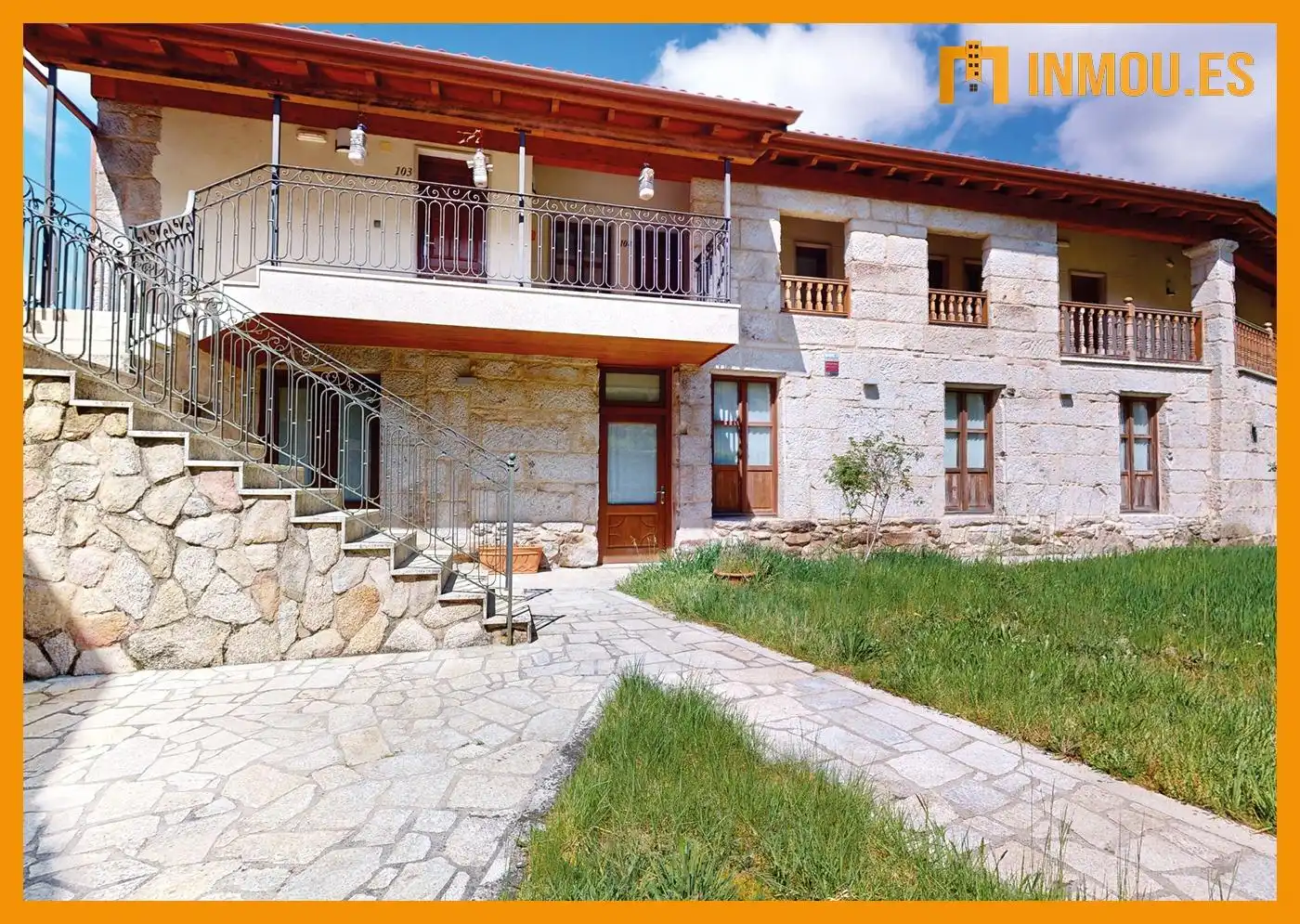 Außenansicht von Haus oder Chalet zum Verkauf in O Irixo mit Heizung