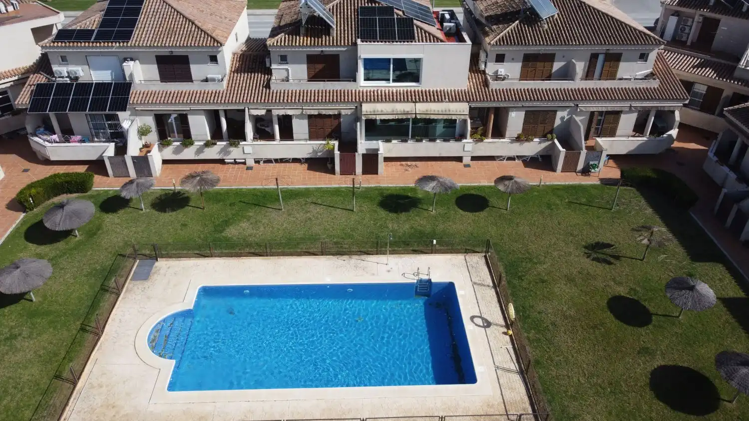 Garden of Houses for sale in Lebrija  with Air Conditioner, Heating and Terrace
