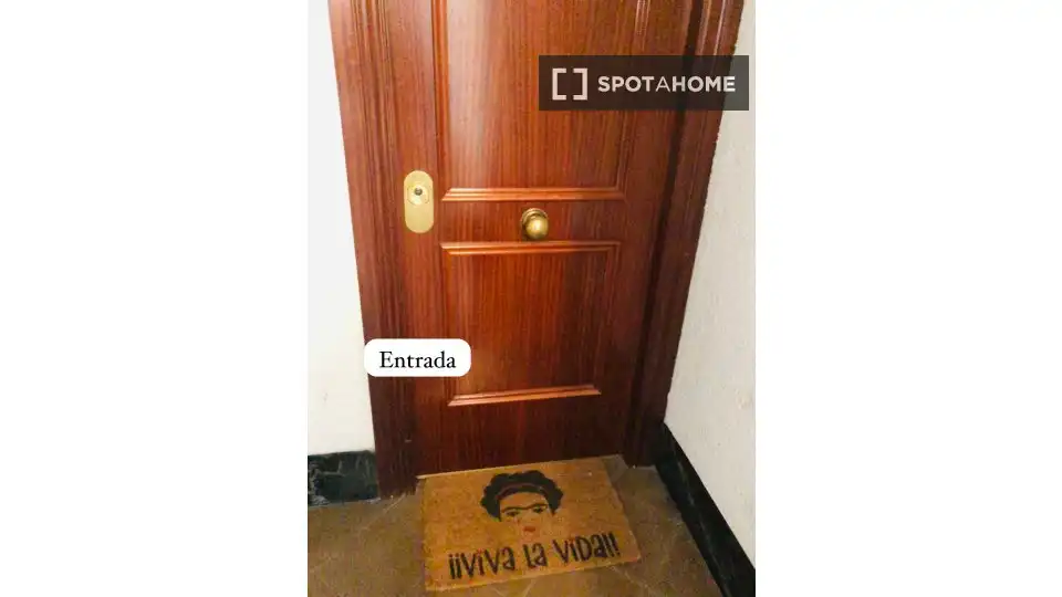 Appartamento con terrazza in affitto a L'Eixample, imagen 5