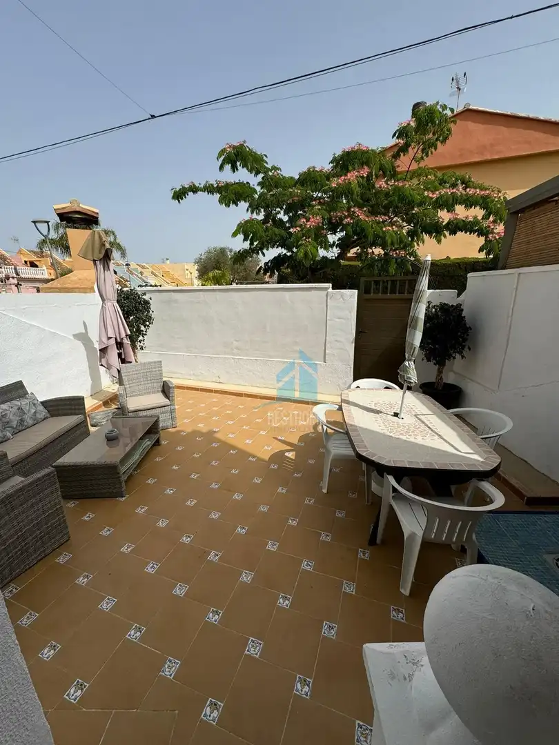 Terrassa de Casa o xalet en venda en Tavernes de la Valldigna amb Aire condicionat, Terrassa i Piscina comunitària