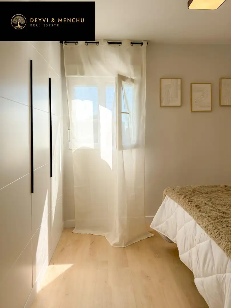 Schlafzimmer von Wohnung zum Verkauf in Madrid mit Klimaanlage, Heizung und Möbliert