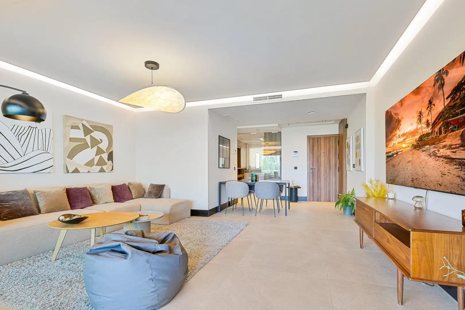 Sala d'estar de Planta baixa de lloguer en Marbella amb Aire condicionat, Calefacció i Jardí privat