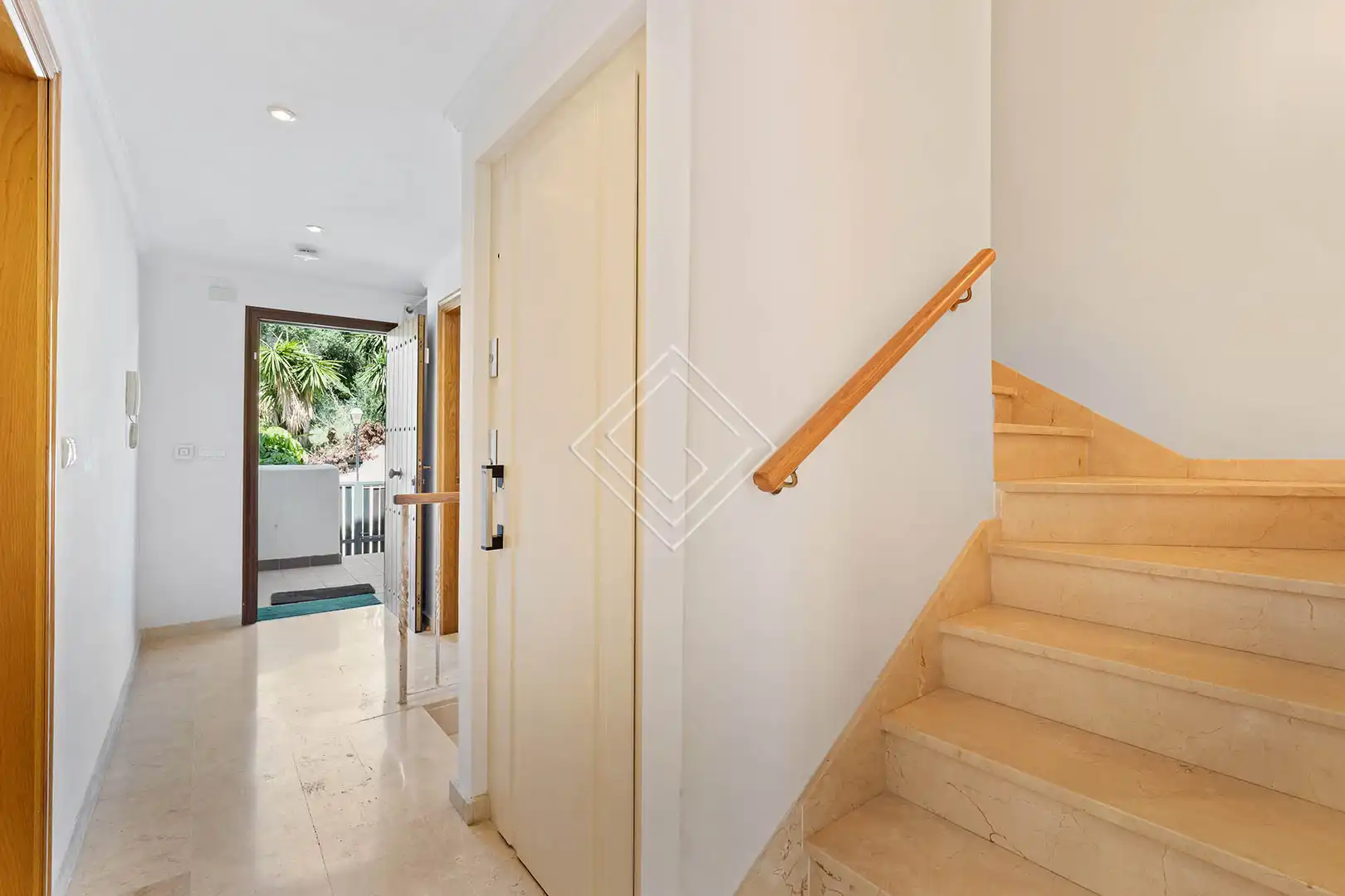 Chalet con piscina en venta en Milla de Oro, imagen 14