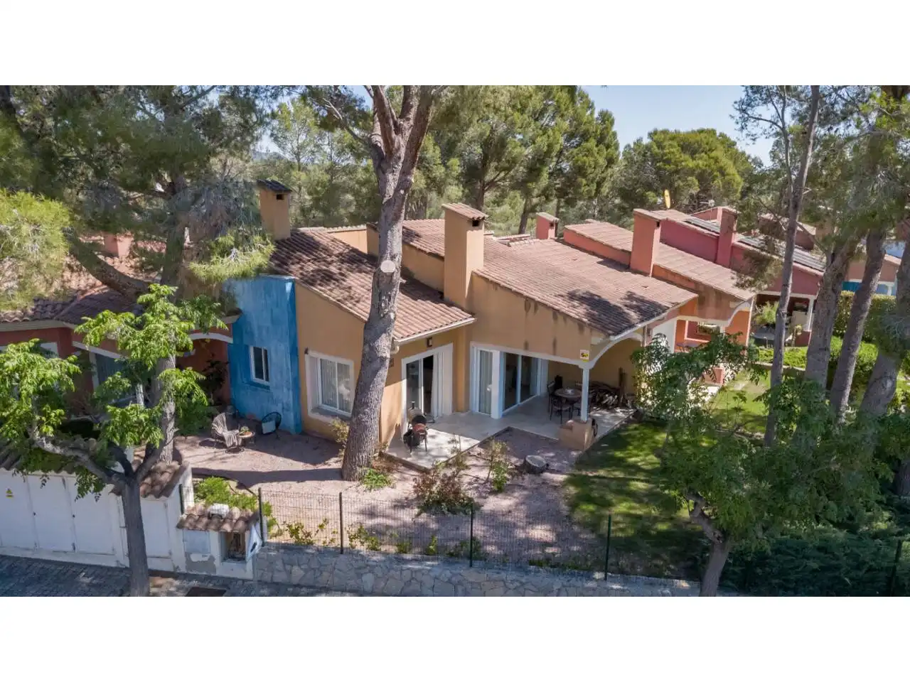 Vista exterior de Casa o chalet en venta en Mont-roig del Camp con Aire acondicionado, Calefacción y Jardín privado