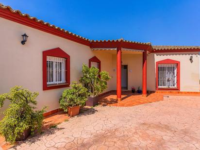 Exterior view of House or chalet for sale in Chiclana de la Frontera  with Private garden and Terrace