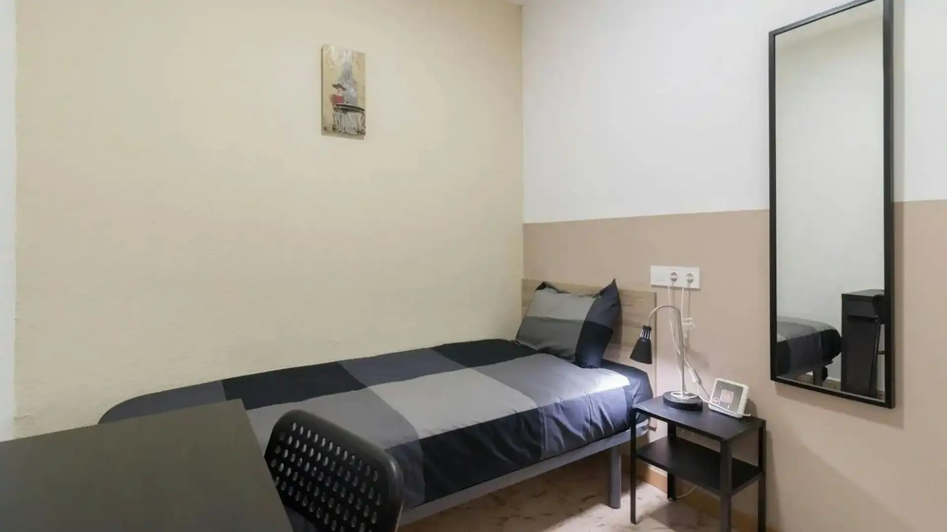 Habitación de Piso para compartir en Barcelona con Amueblado y Lavadora