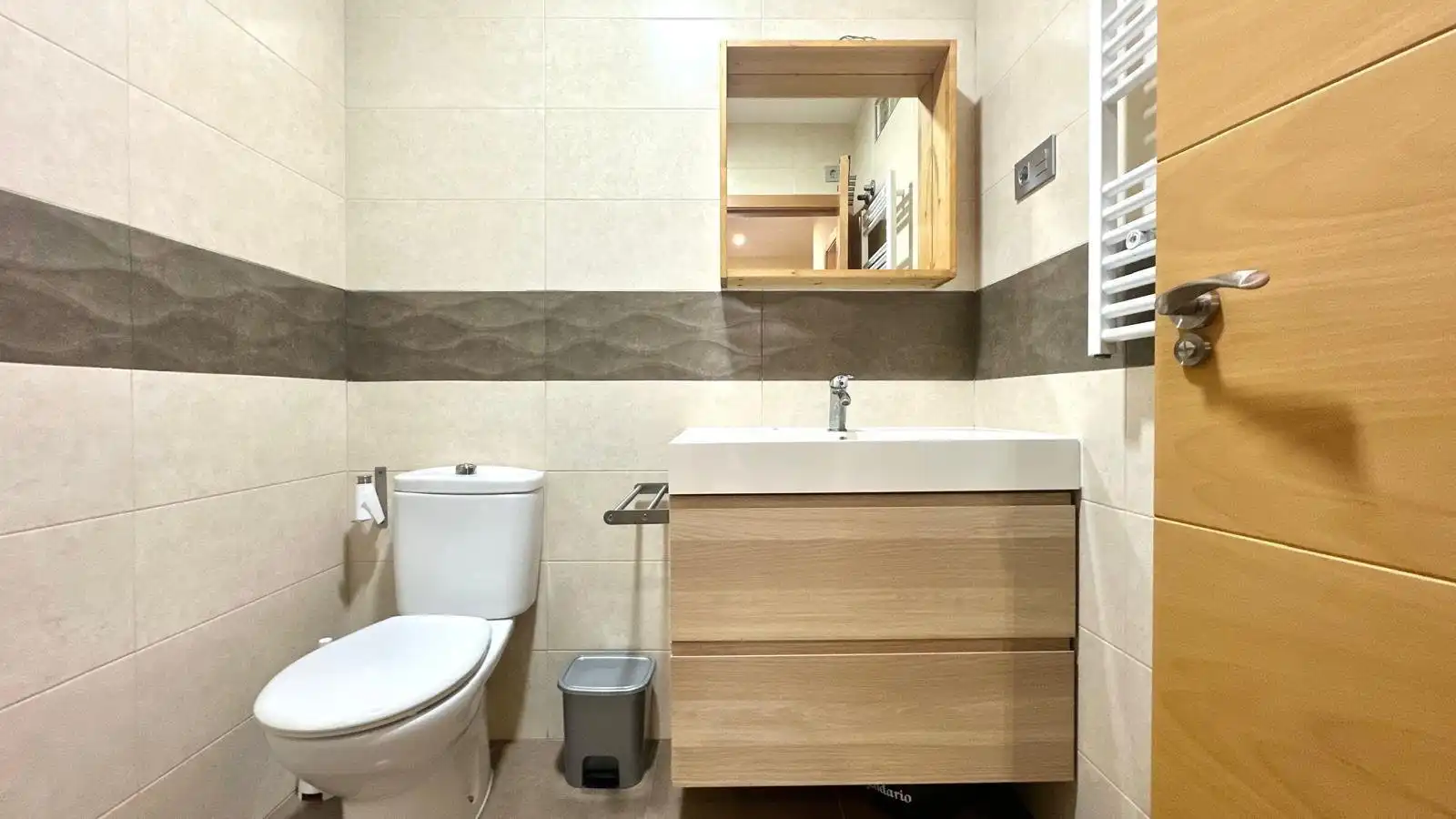 Bany de Apartament en venda en Orihuela amb Terrassa i Moblat