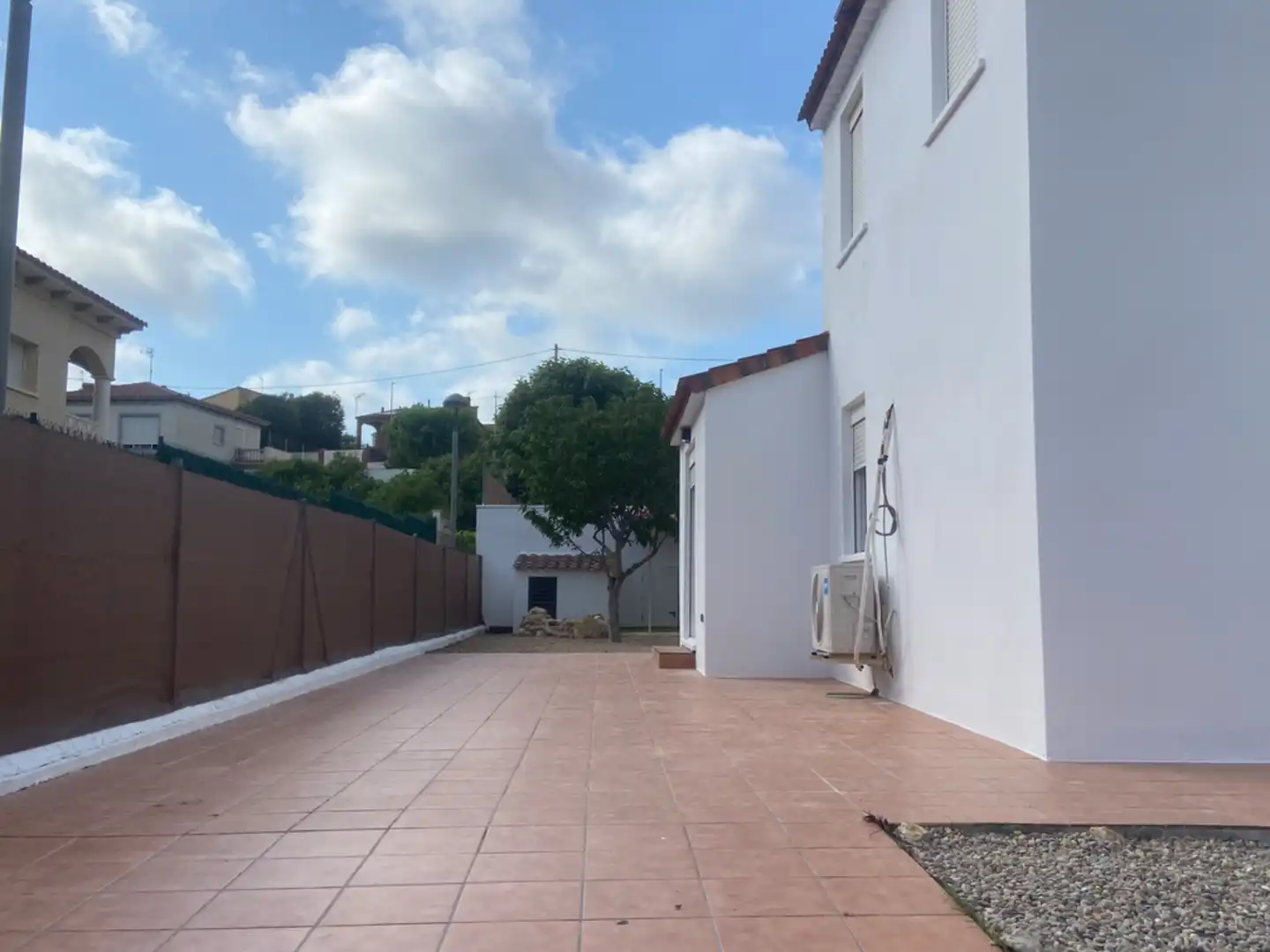 Vista exterior de Casa o xalet en venda en Calafell amb Aire condicionat, Calefacció i Jardí privat