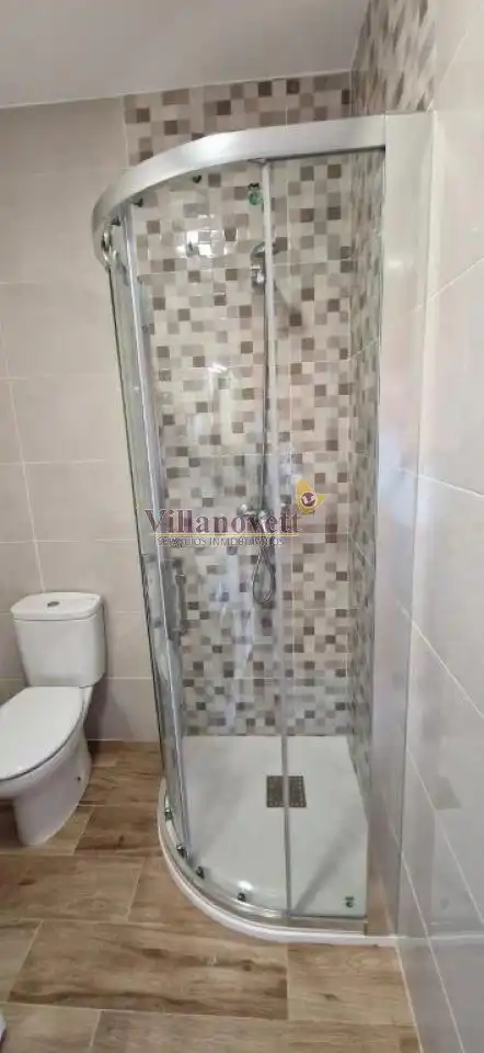 Bathroom of Apartments for rent in Vigo 