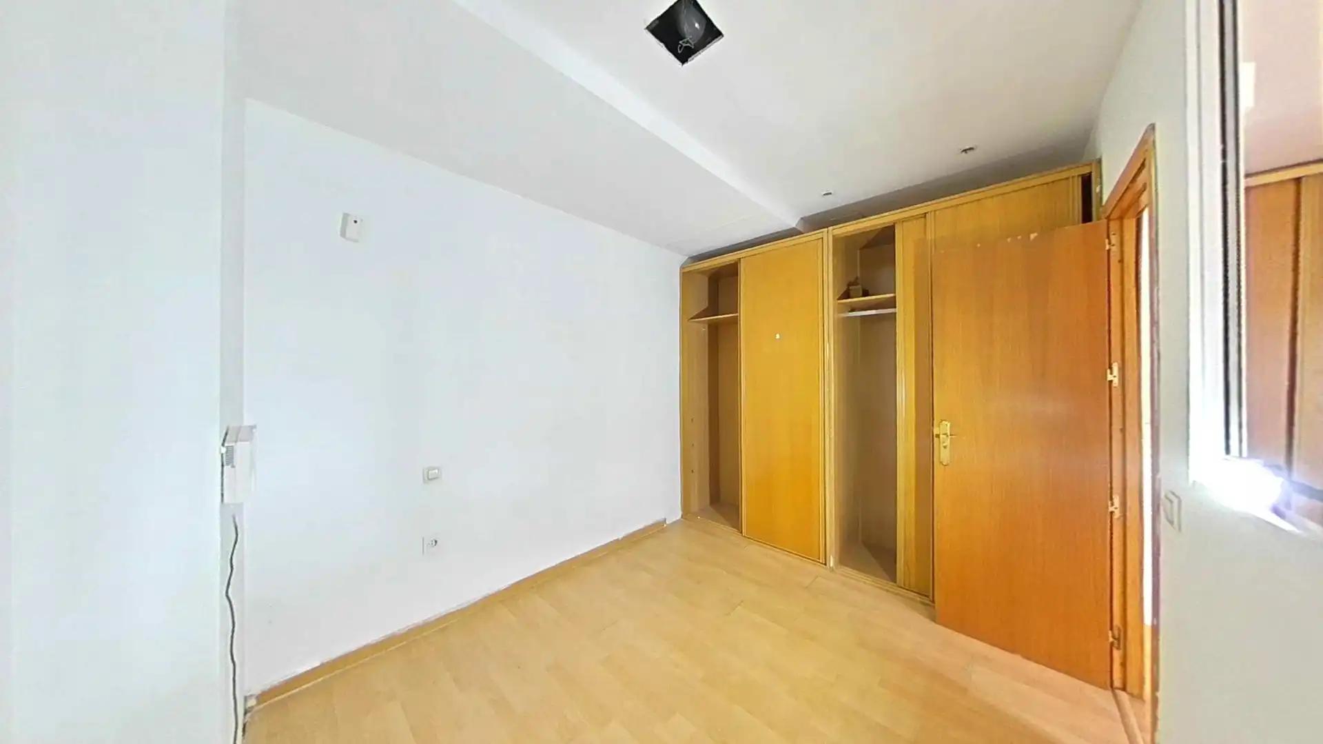 Bedroom of Apartments for sale in Madrid