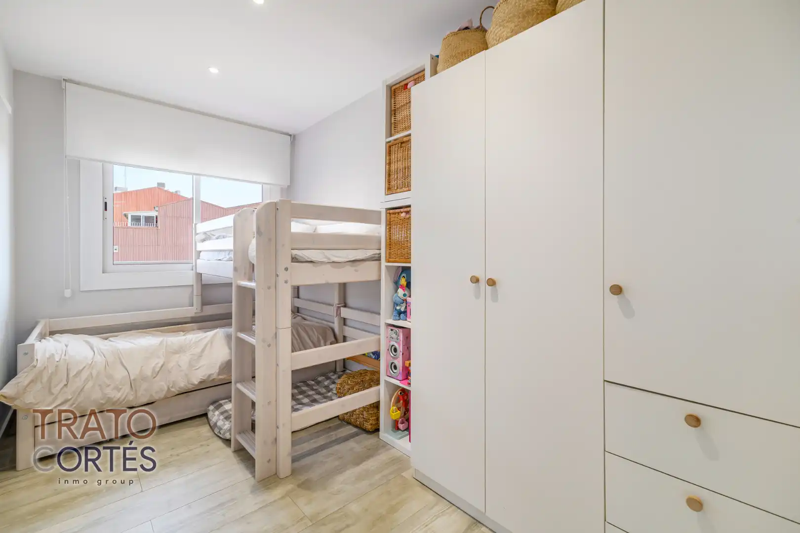 Flat with terrace for sale in Plaça Magdalena Trias, imagen 25
