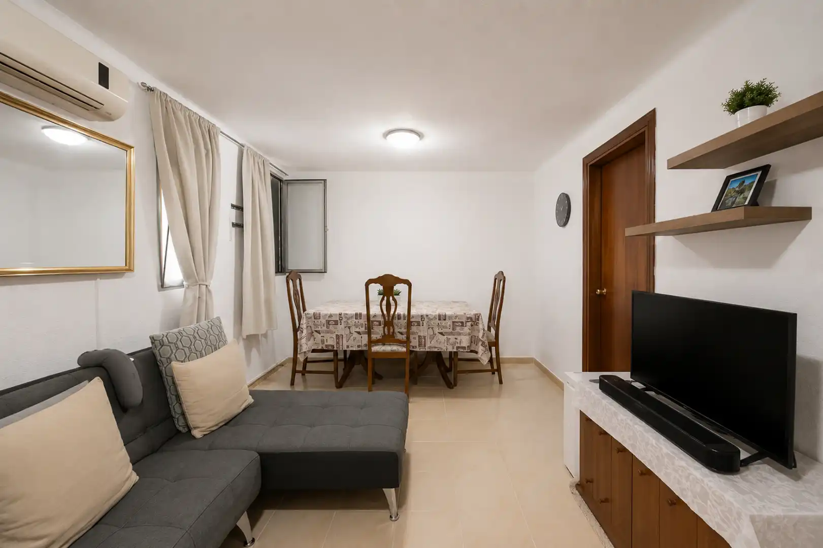 Wohnzimmer von Wohnung zum Verkauf in Madrid mit Klimaanlage, Heizung und Terrasse